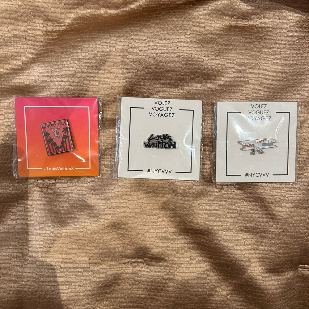 Louis Vuitton Pin Set - Multicolor